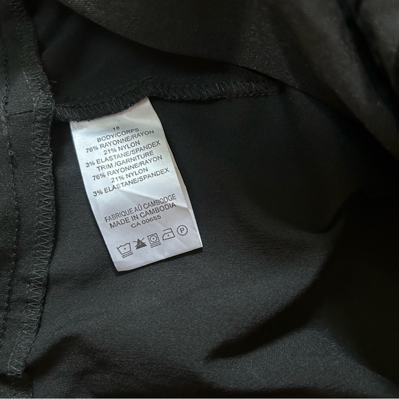 Penningtons Savvy Fit Black Stretch Pencil Skirt. Burnout velvet panel. Size 18 - Picture 8 of 10